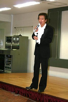 沢木 順氏の歌とトーク